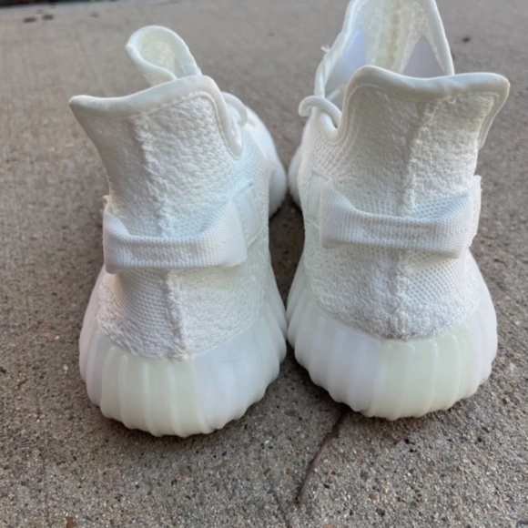 Size 12 - adidas Yeezy Boost 350 V2 Bone. Shipping fast